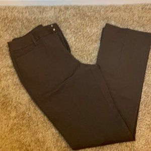 Women’s dress pants. Size 8. Like new.